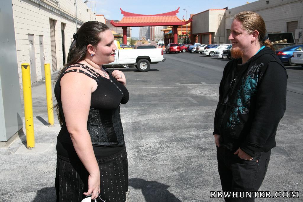 Menoly big round nipples BBW Hunter