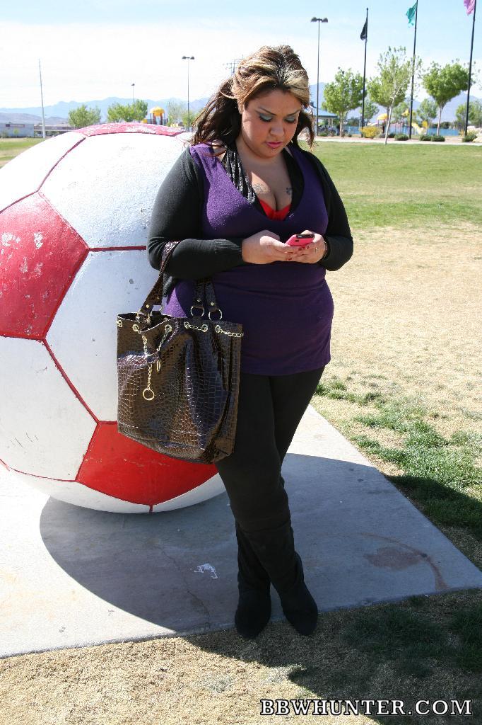 Tasha Starzz Iranian BBW massive tits